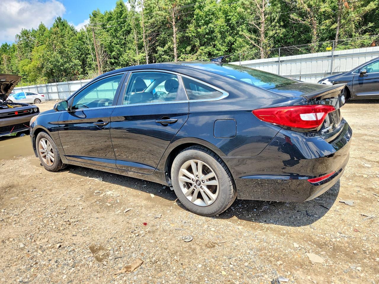 2015 HYUNDAI SONATA SE — снимка 2