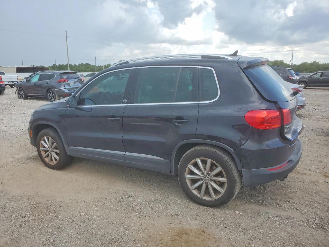 2017 VOLKSWAGEN TIGUAN WOLFSBURG — снимка 2