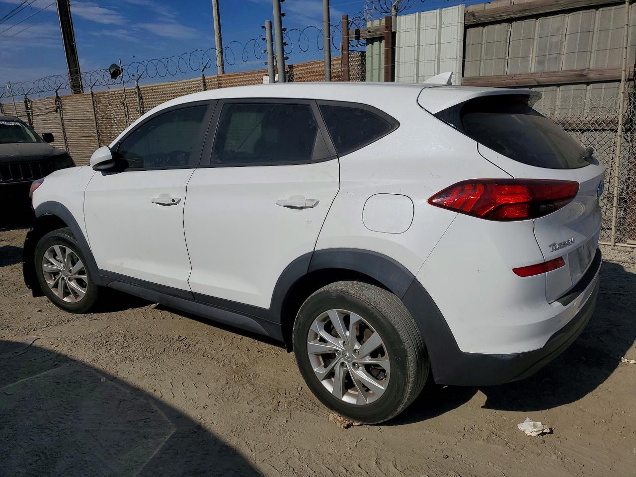 2020 HYUNDAI TUCSON SE — снимка 2