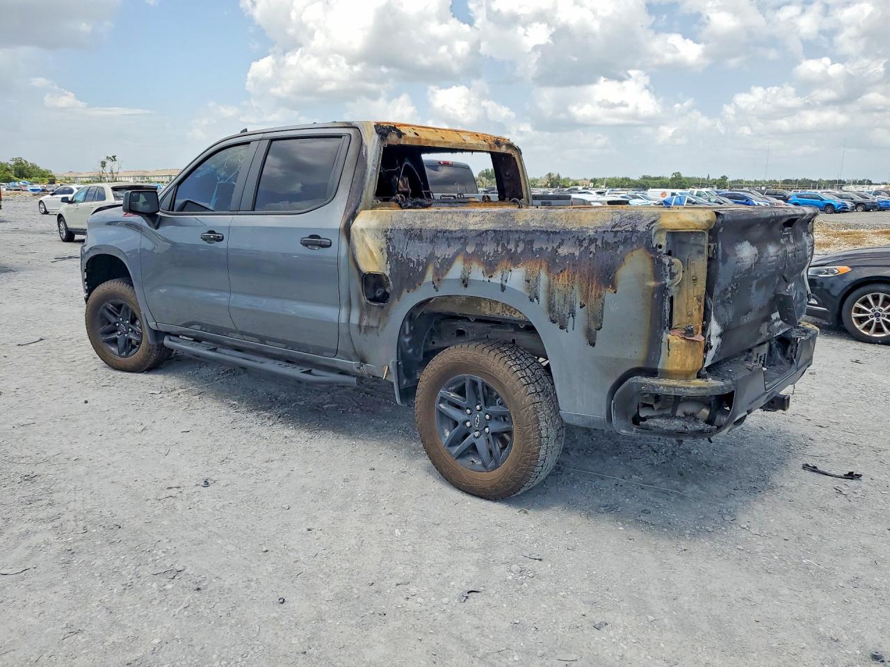 2020 CHEVROLET SILVERADO K1500 LT TRAIL BOSS — снимка 2