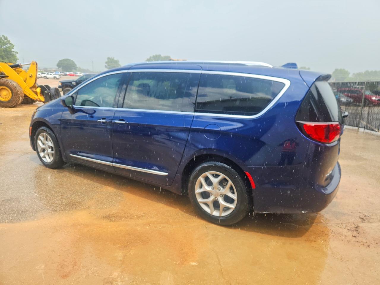 2018 CHRYSLER PACIFICA TOURING L — снимка 2