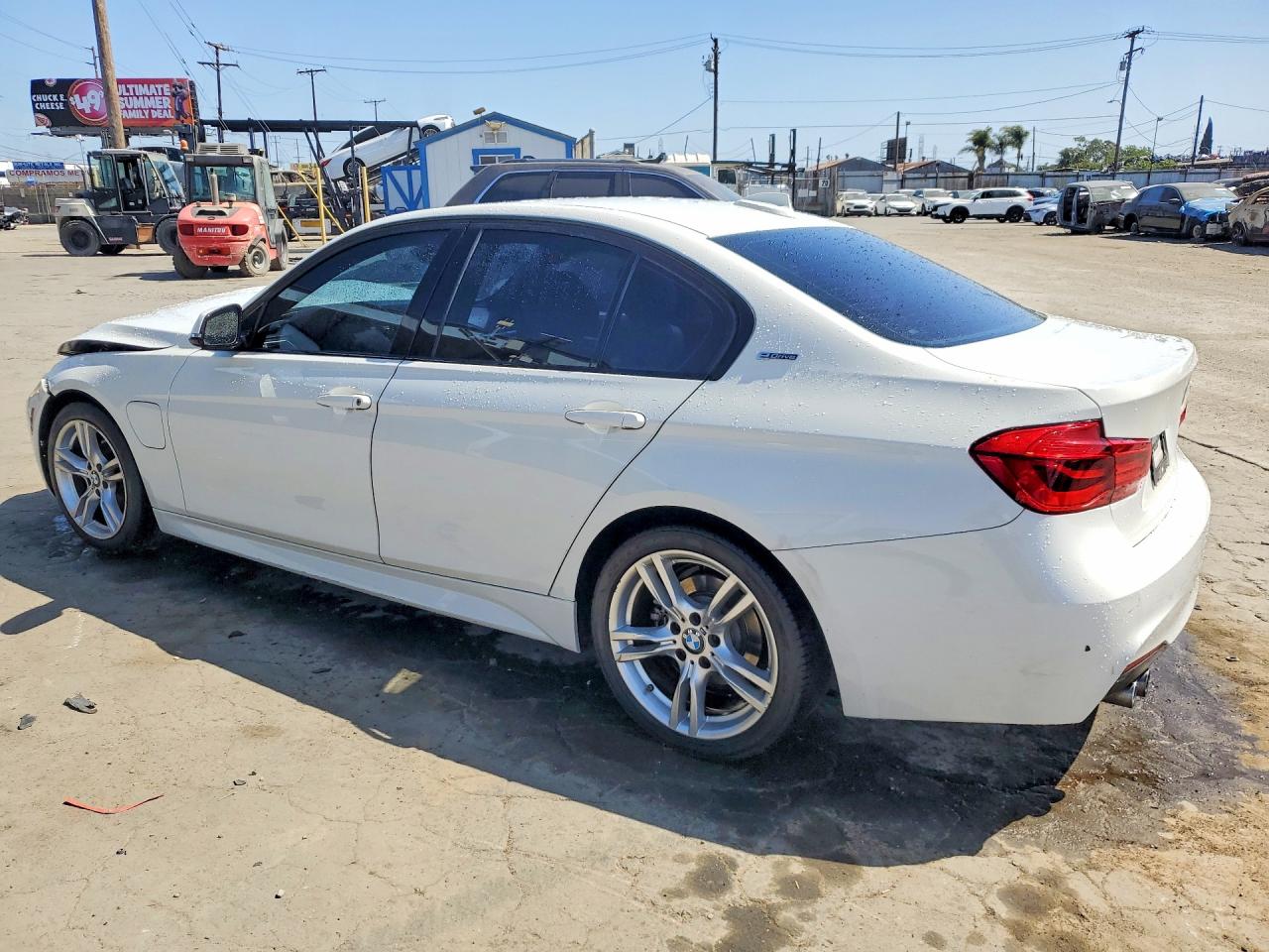 2018 BMW 330E — снимка 2