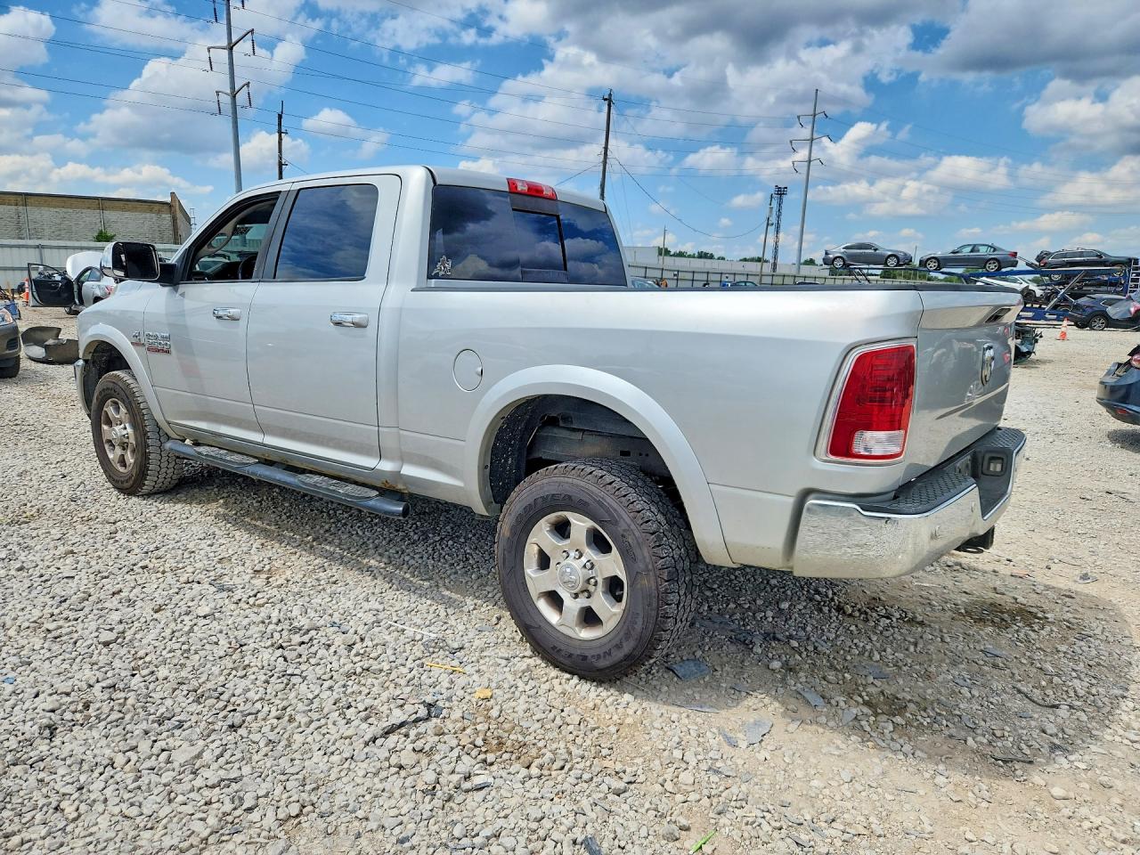 2016 RAM 2500 LARAMIE — снимка 2