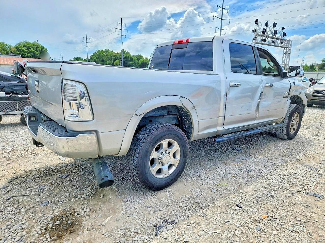 2016 RAM 2500 LARAMIE — снимка 3