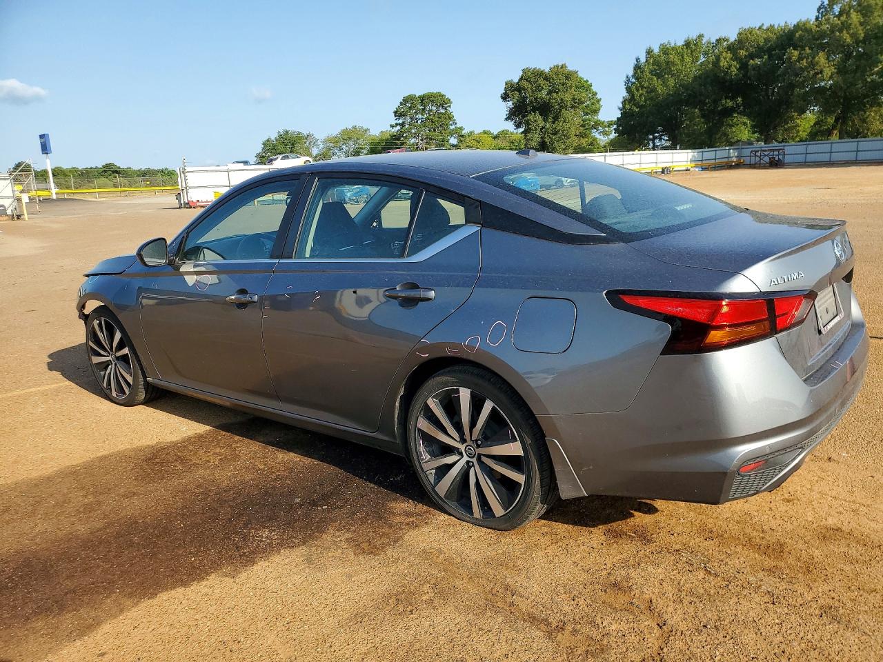 2020 NISSAN ALTIMA SR — снимка 2