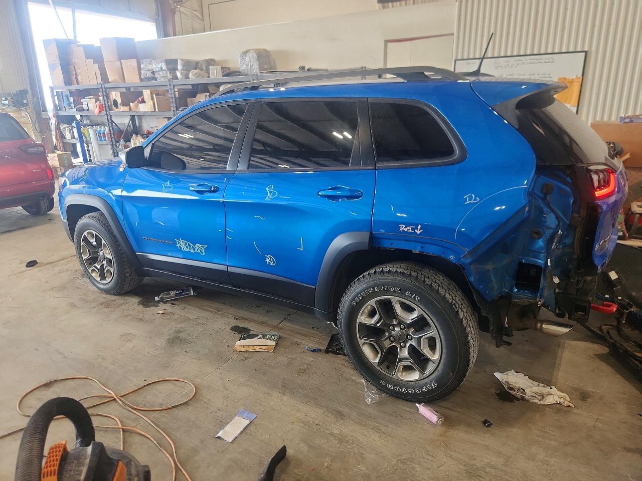 2019 JEEP CHEROKEE TRAILHAWK — снимка 2