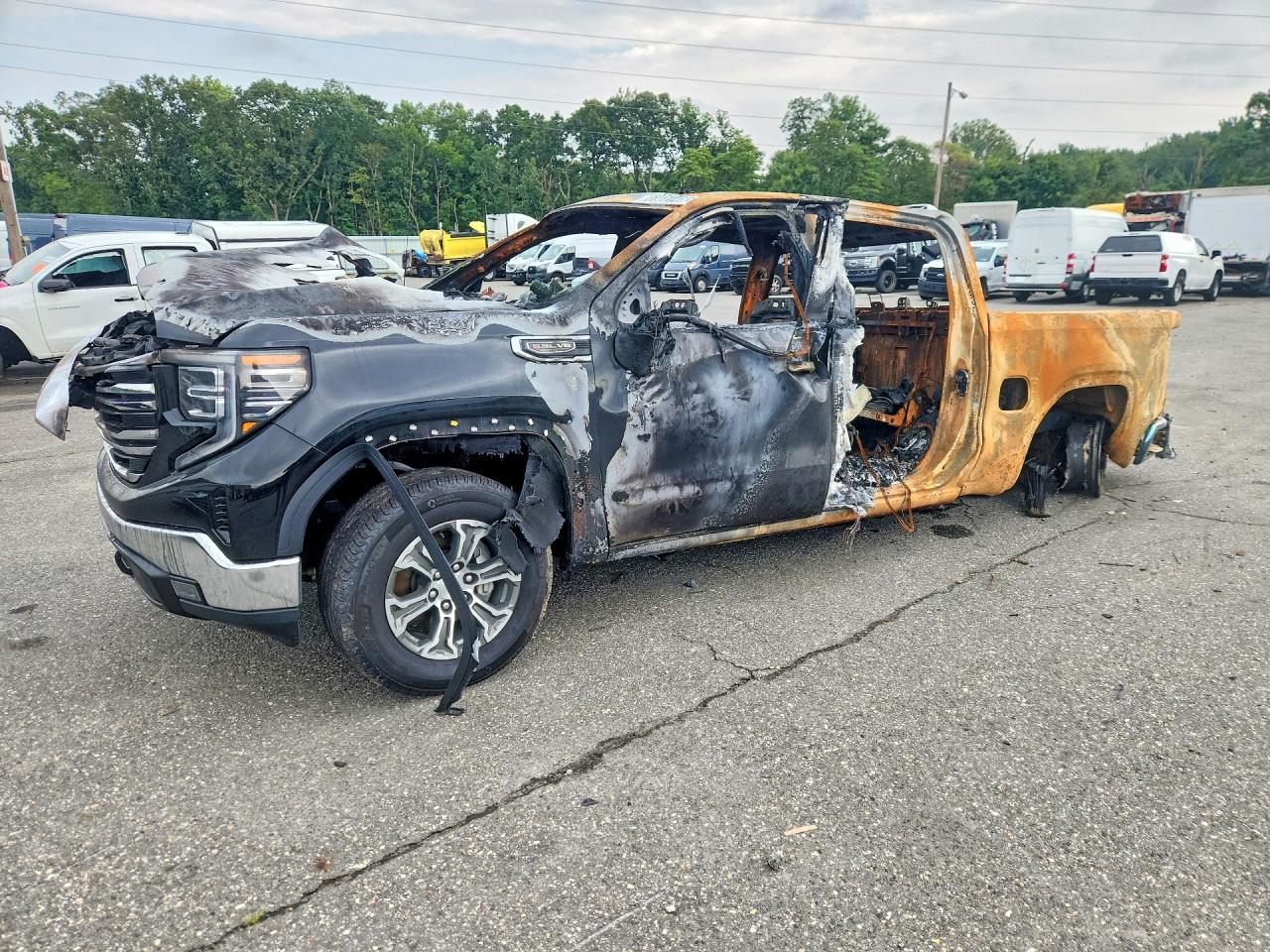 2026 GMC SIERRA K1500 SLT