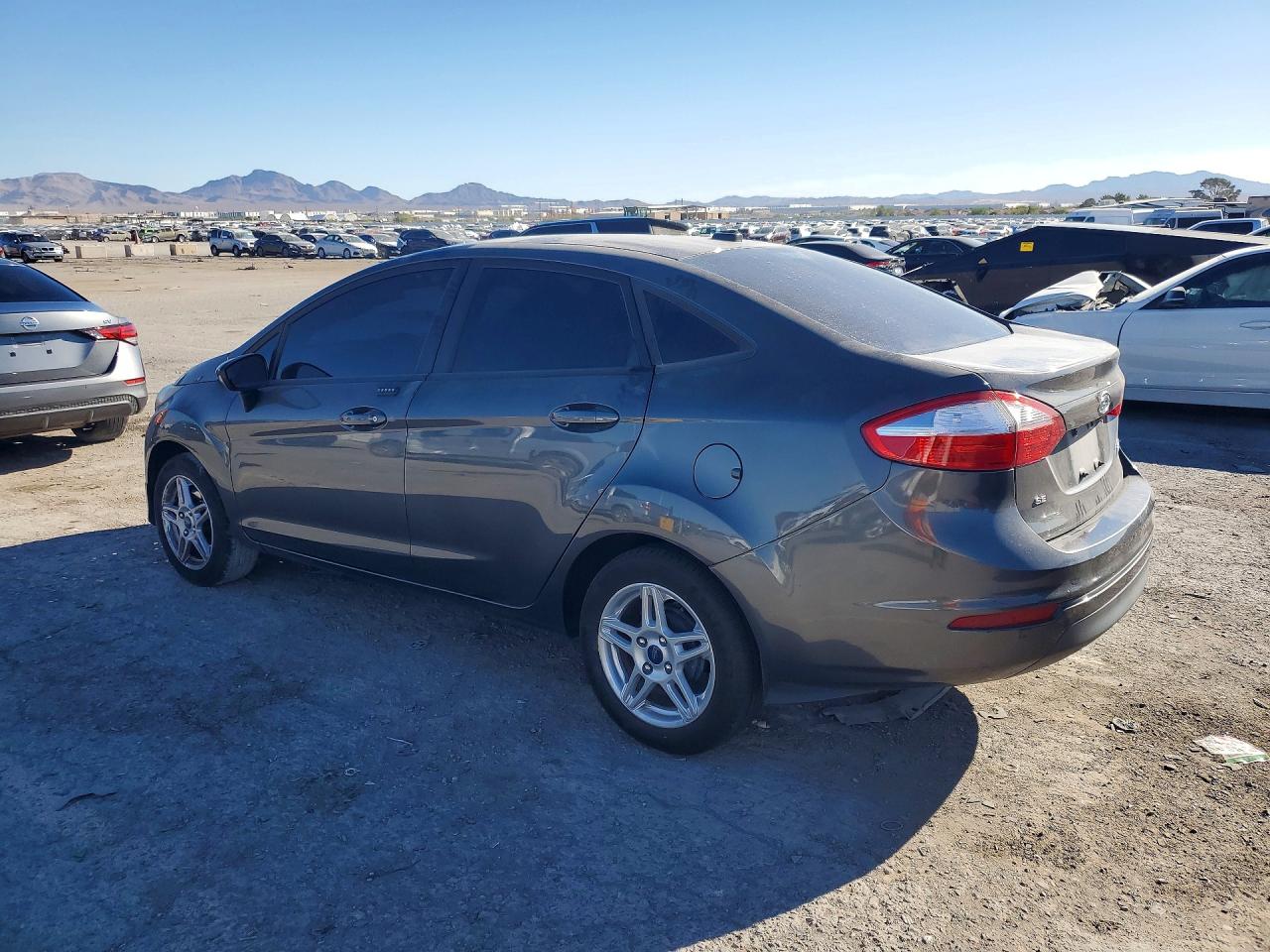 2019 FORD FIESTA SE — photo 2