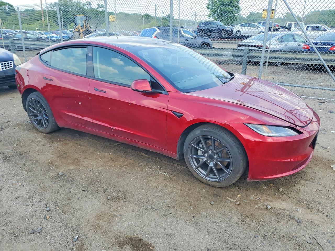 2025 TESLA MODEL 3 — снимка 4