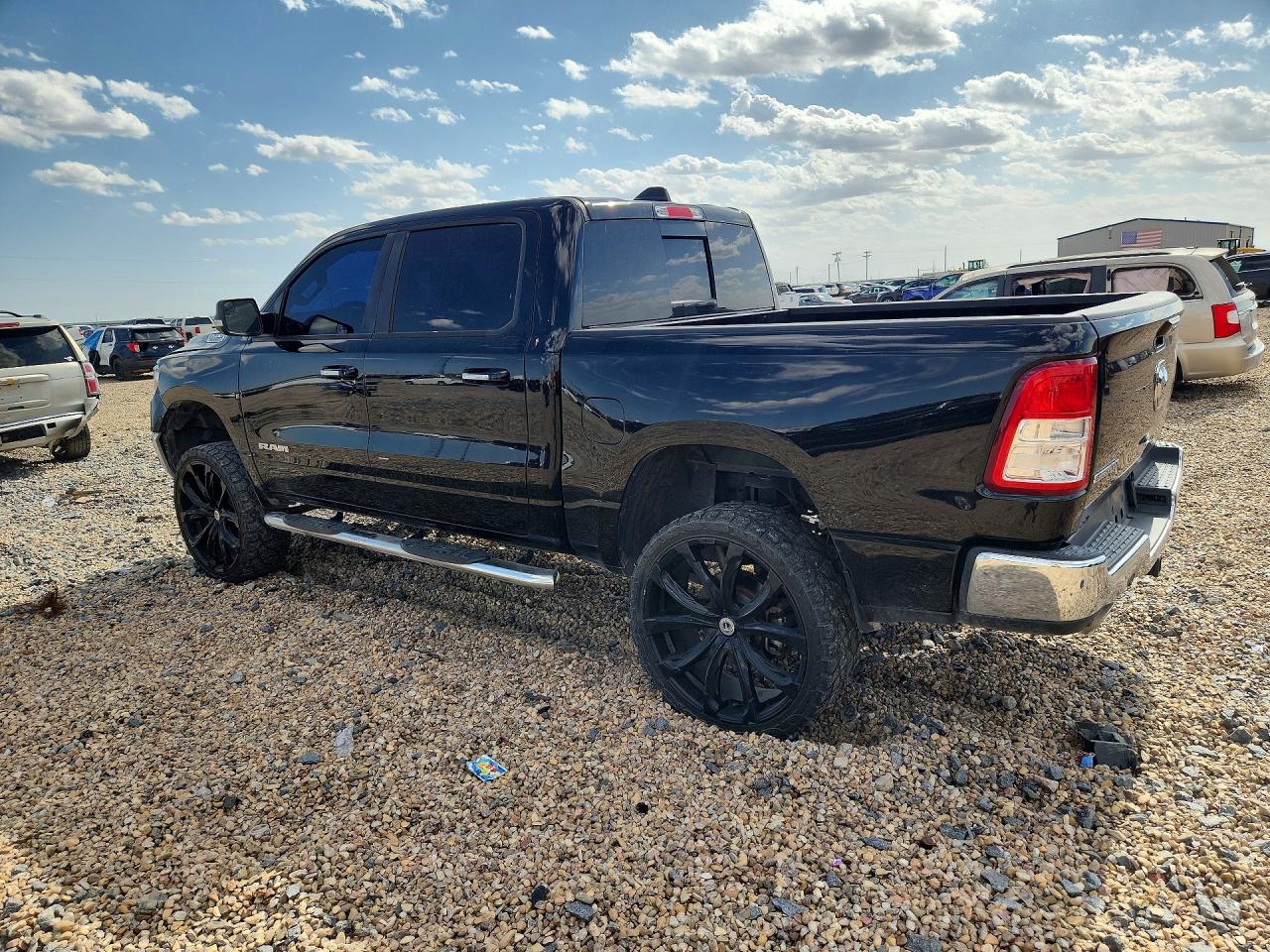 2019 RAM 1500 BIG HORN/LONE STAR — снимка 2