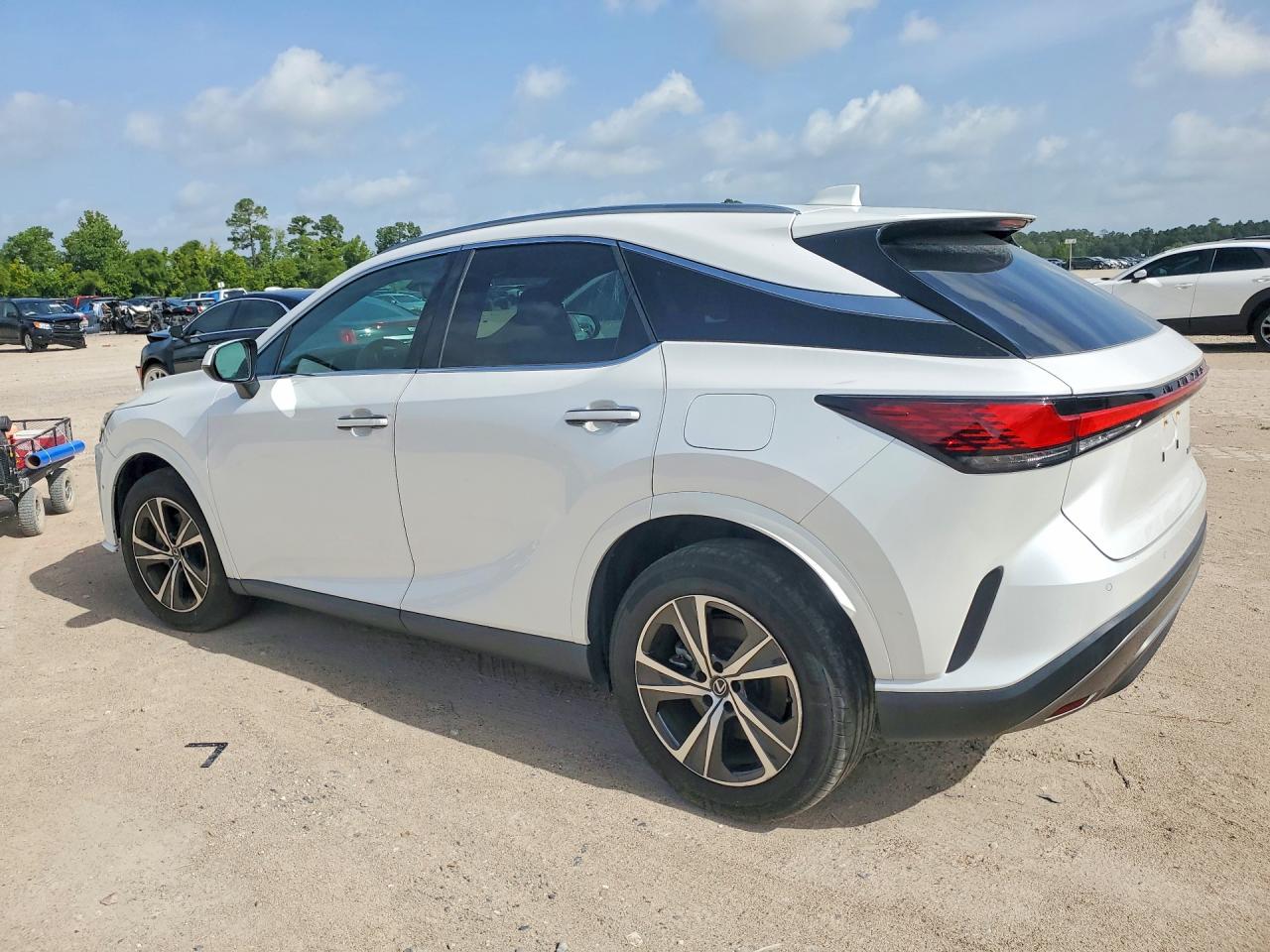 2023 LEXUS RX 350 PREMIUM — снимка 2
