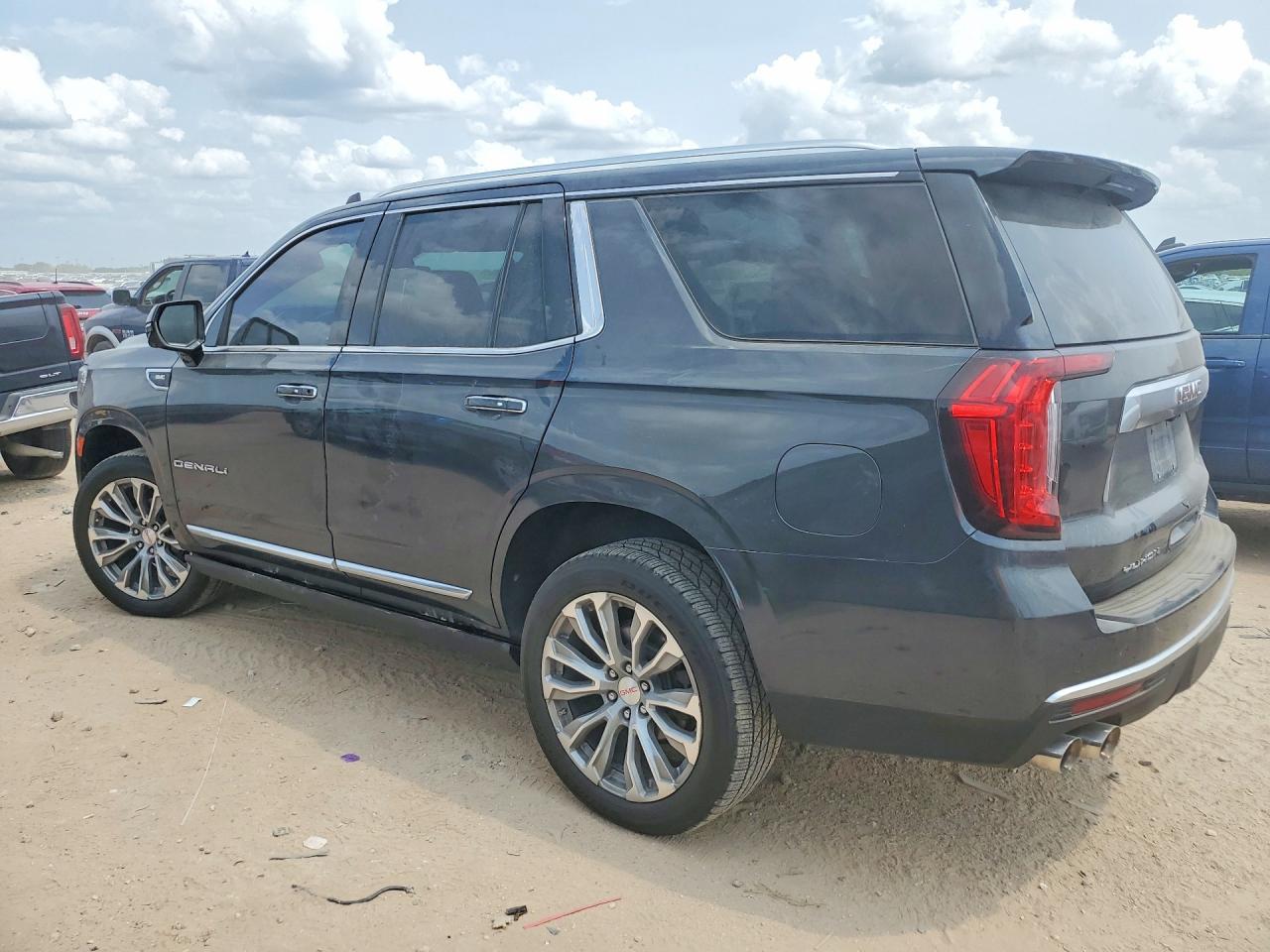 2021 GMC YUKON DENALI — снимка 2