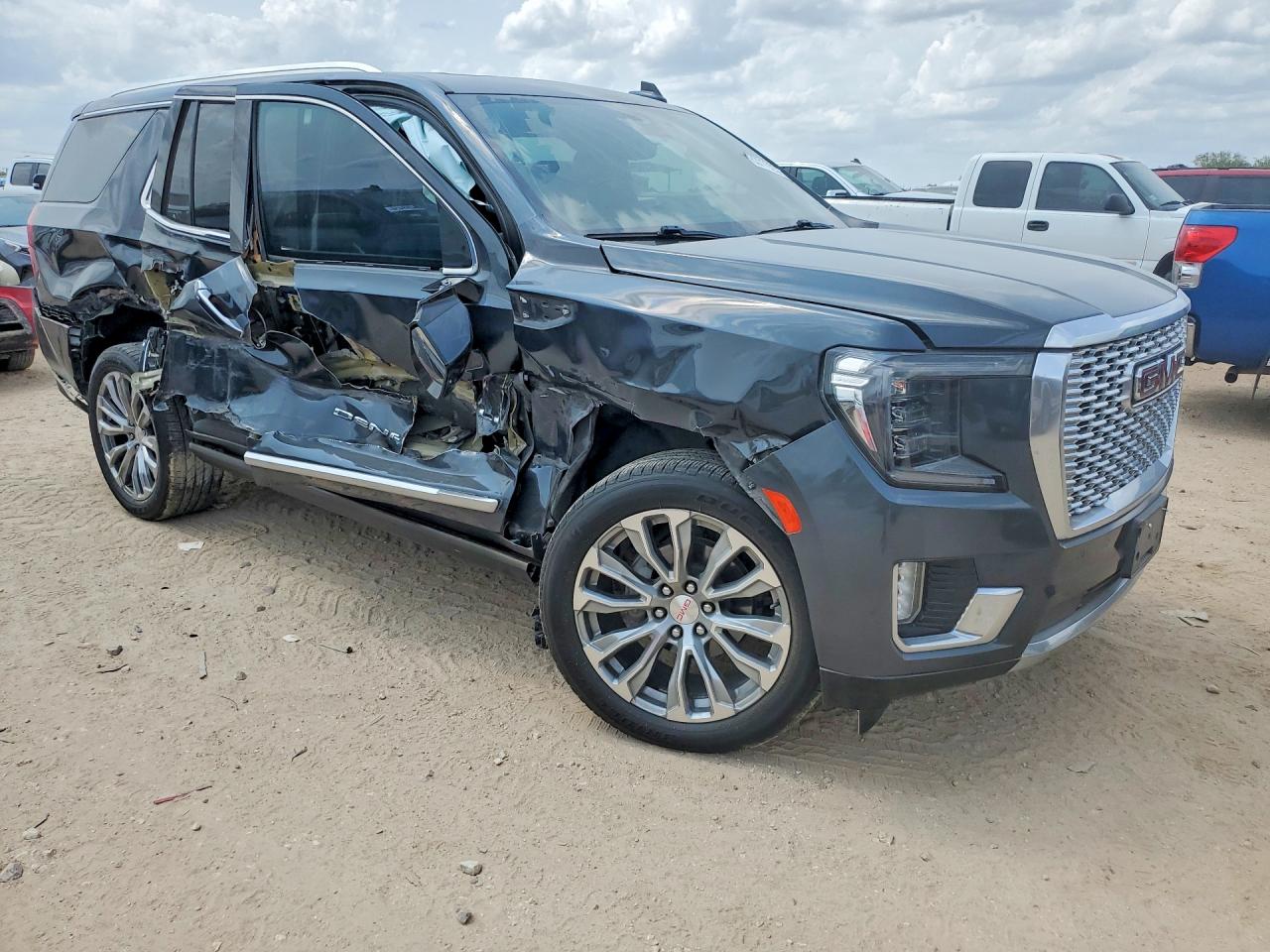 2021 GMC YUKON DENALI — снимка 4