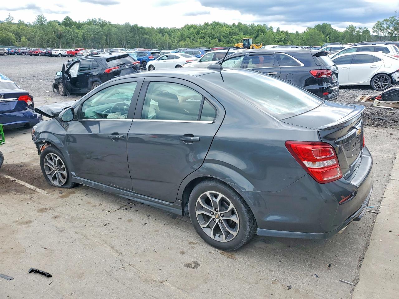 2017 CHEVROLET SONIC LT — снимка 2