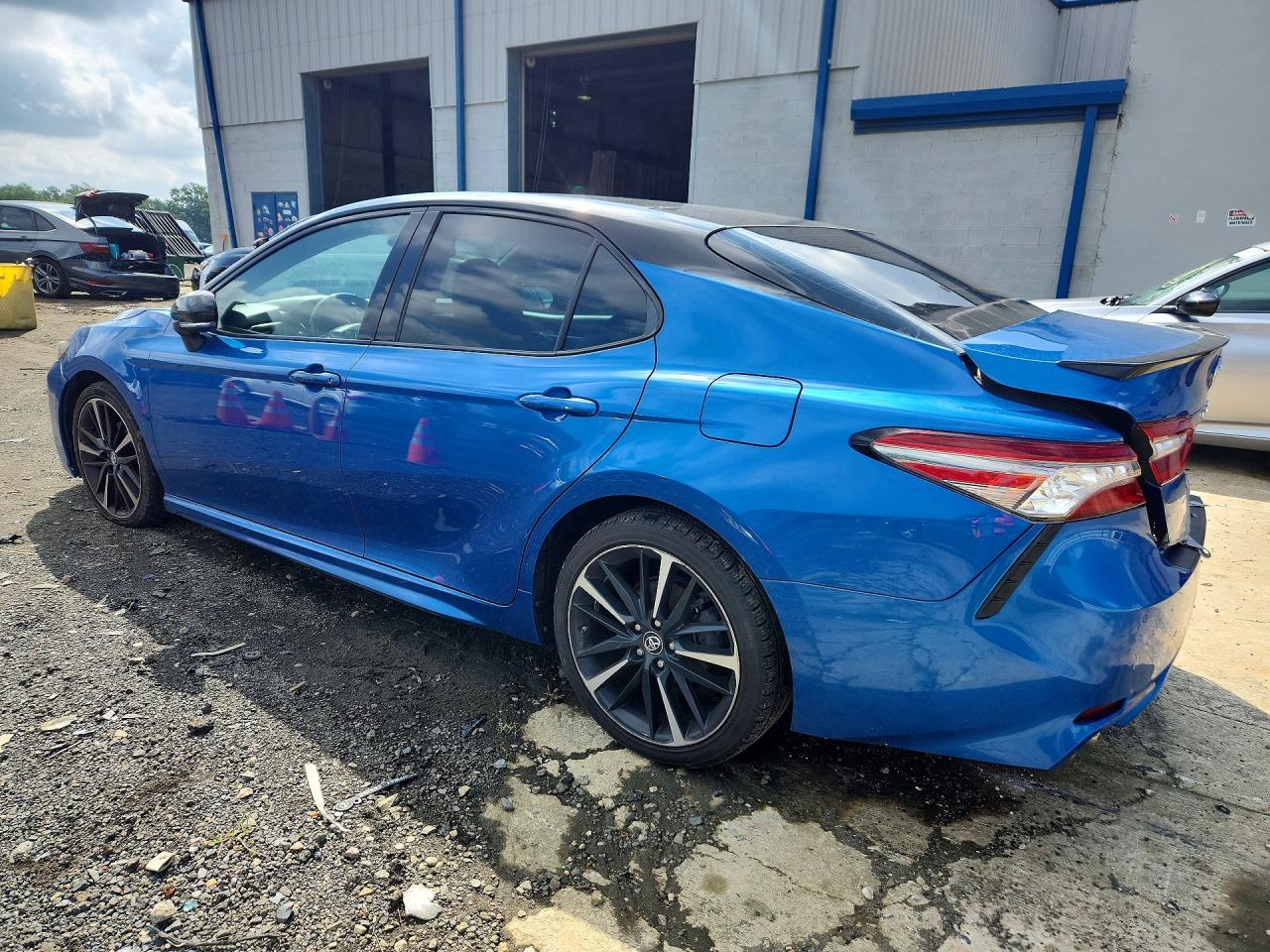 2018 TOYOTA CAMRY XSE — снимка 2