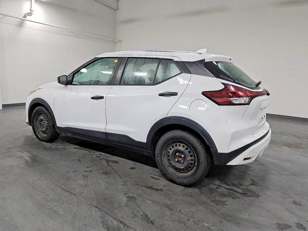 2023 NISSAN KICKS S — снимка 2