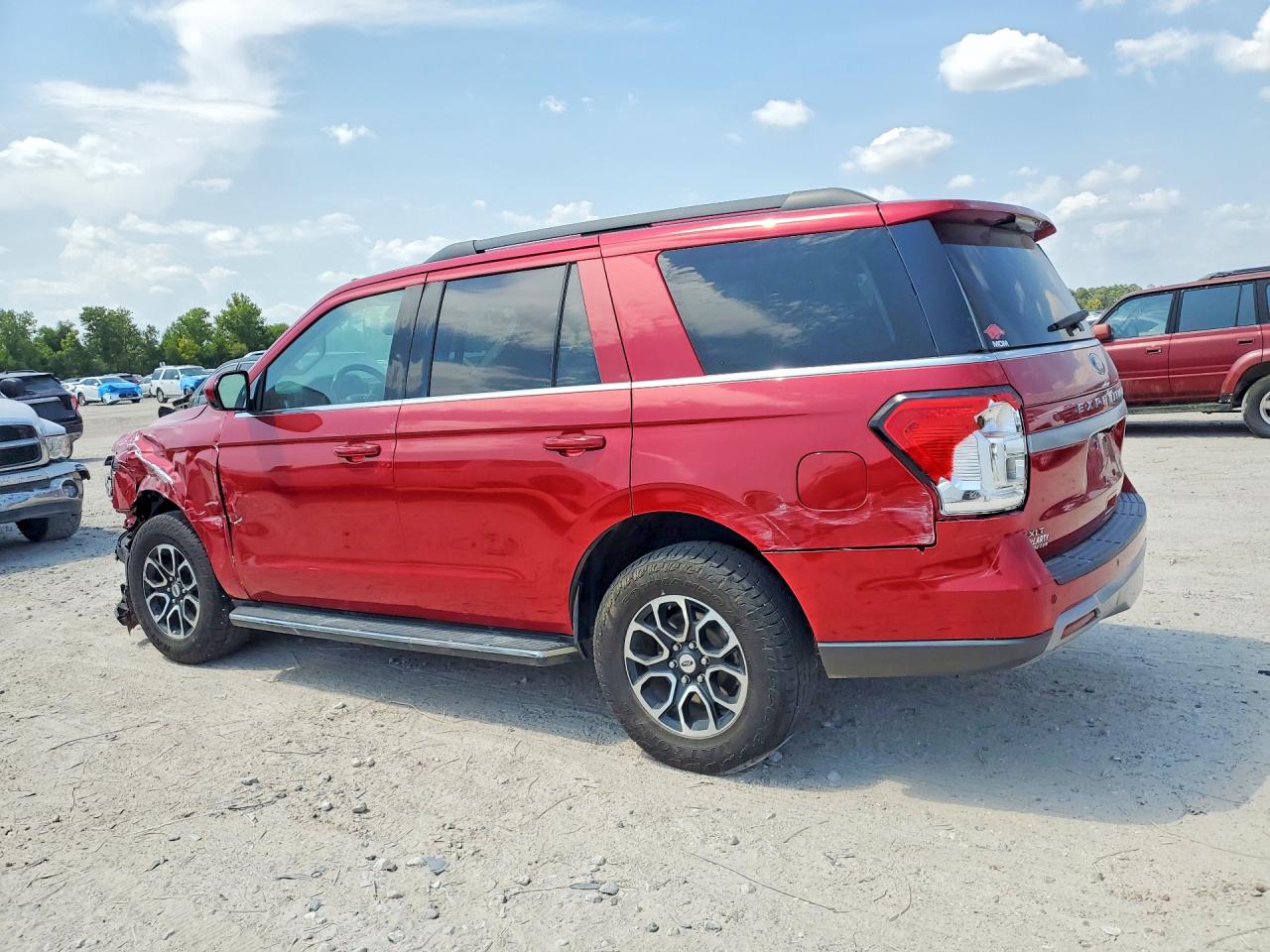 2022 FORD EXPEDITION XLT — снимка 2