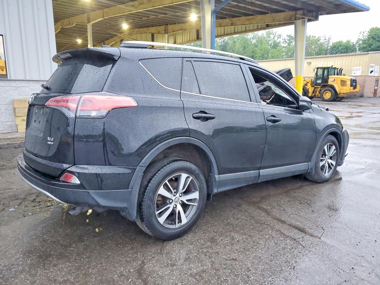 2018 TOYOTA RAV4 XLE — снимка 3