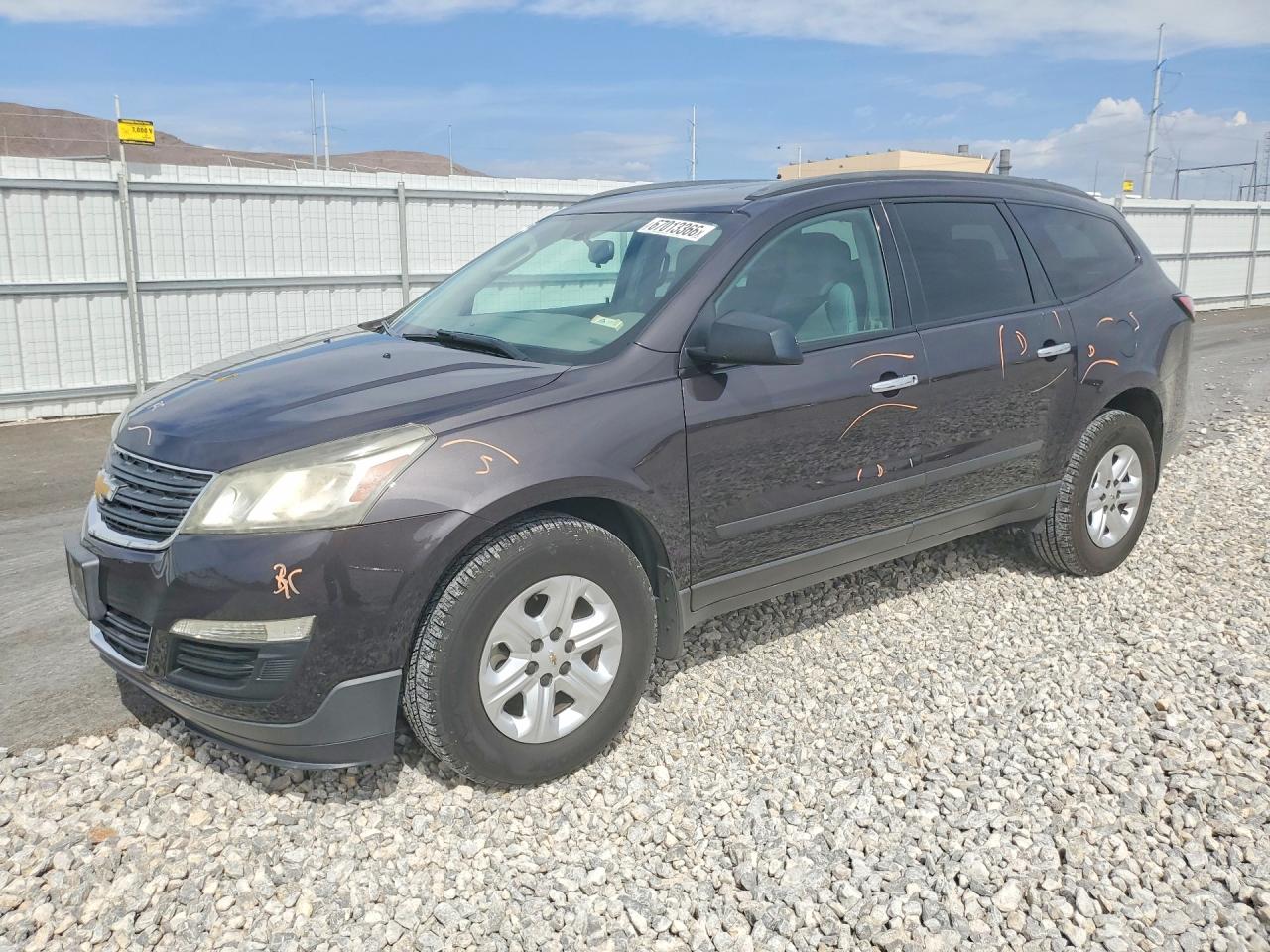 2015 CHEVROLET TRAVERSE LS