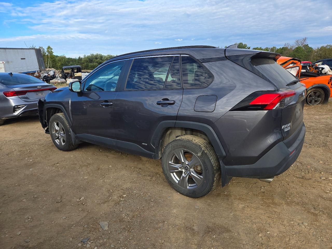 2023 TOYOTA RAV4 LE — снимка 2