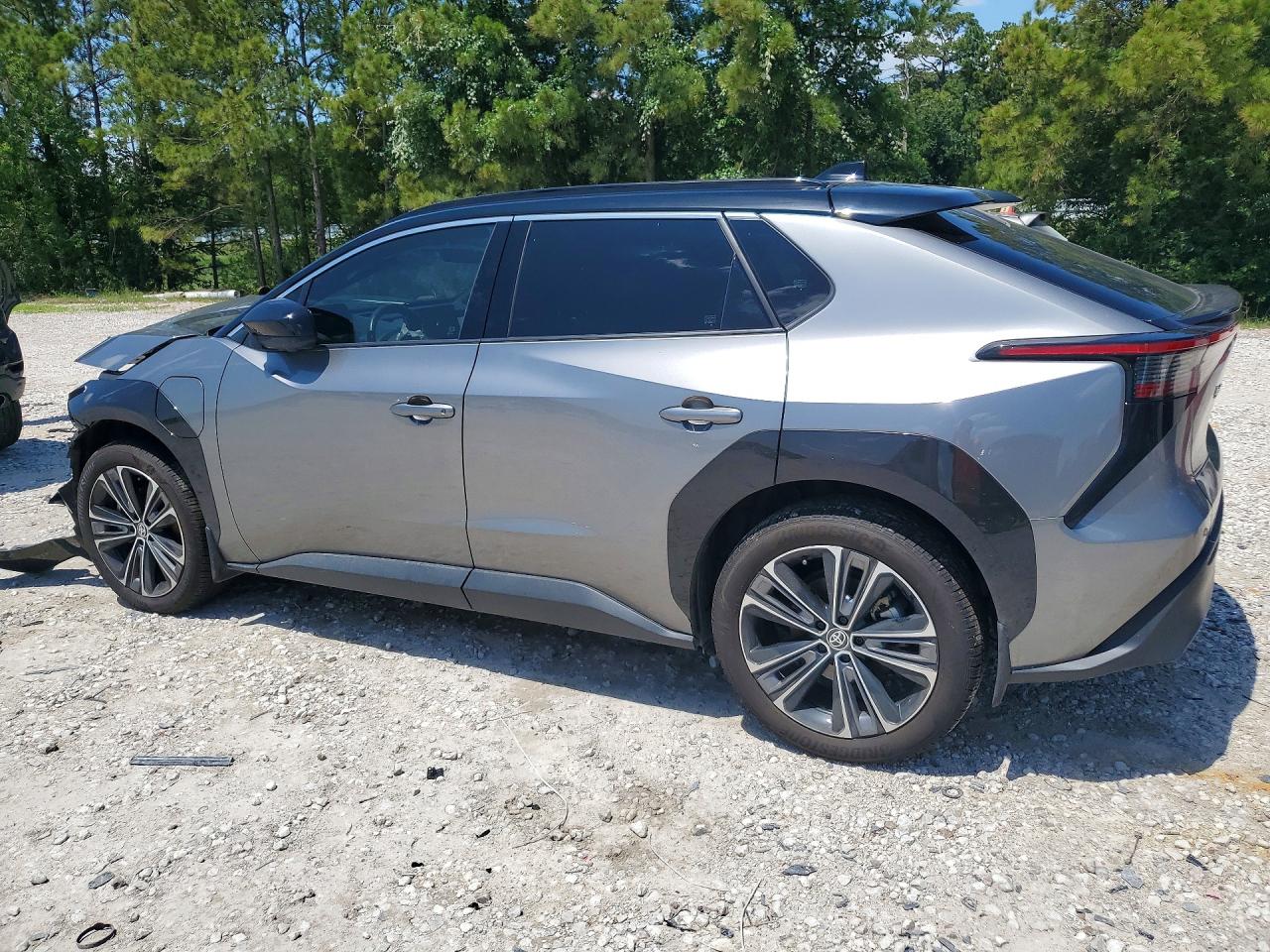 2023 TOYOTA BZ4X LIMITED — снимка 2