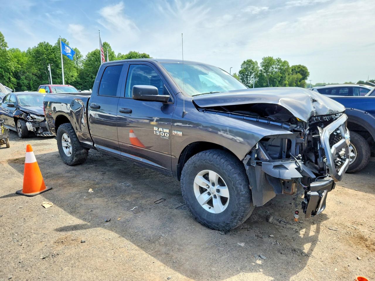 2019 RAM 1500 CLASSIC TRADESMAN — снимка 4