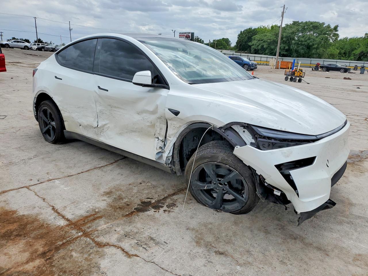 2026 TESLA MODEL Y — снимка 4