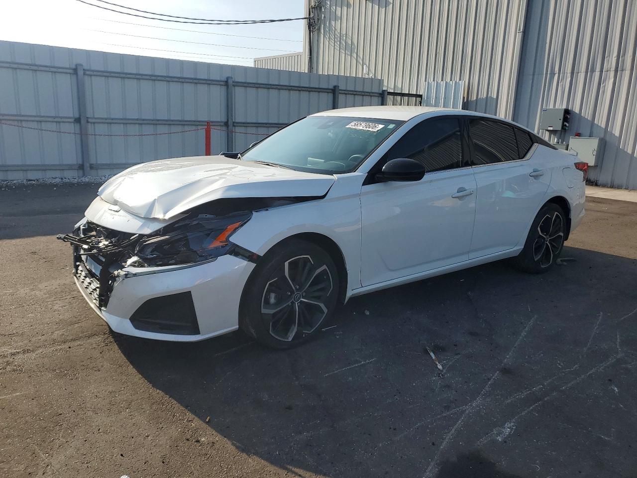 2024 NISSAN ALTIMA SR