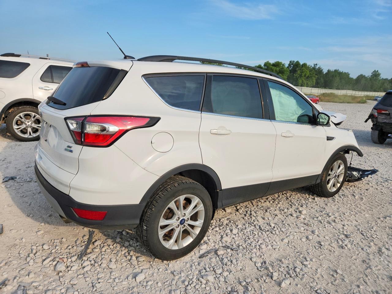 2017 FORD ESCAPE SE — снимка 3