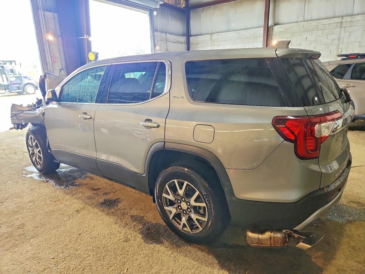 2023 GMC ACADIA SLE — снимка 2