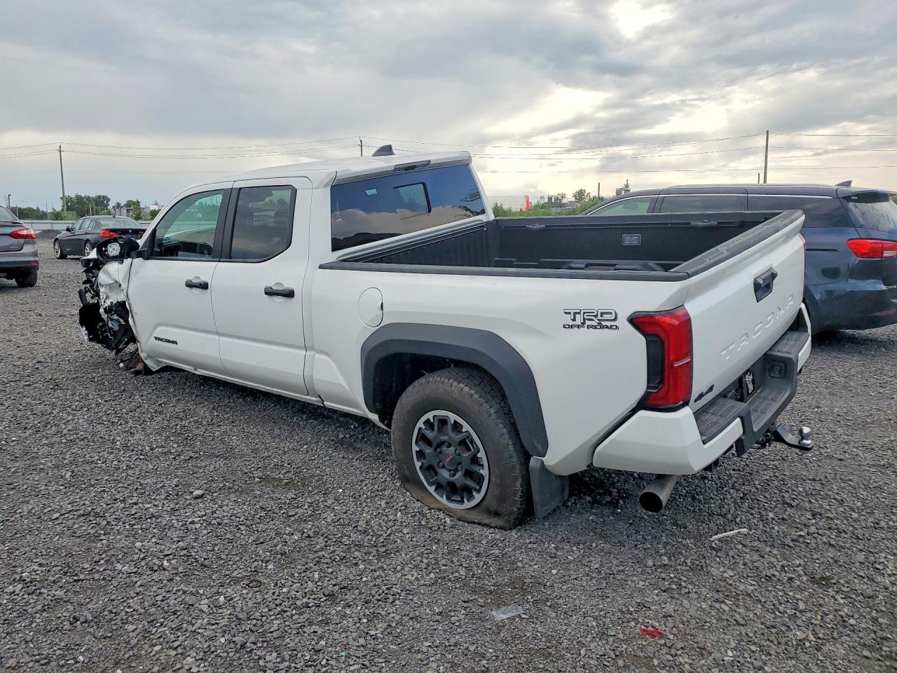 2026 TOYOTA TACOMA SR5 — снимка 2