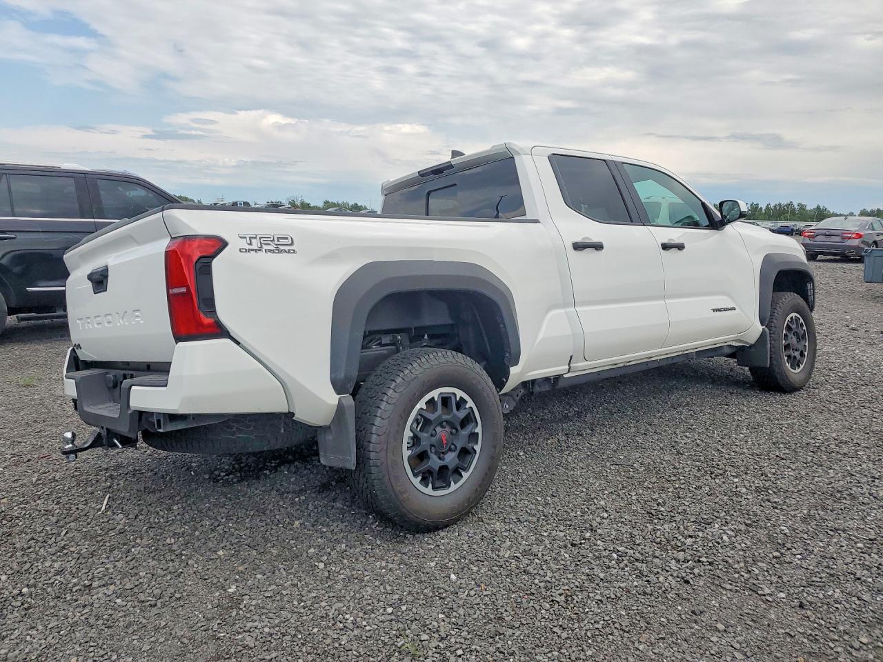 2026 TOYOTA TACOMA SR5 — снимка 3