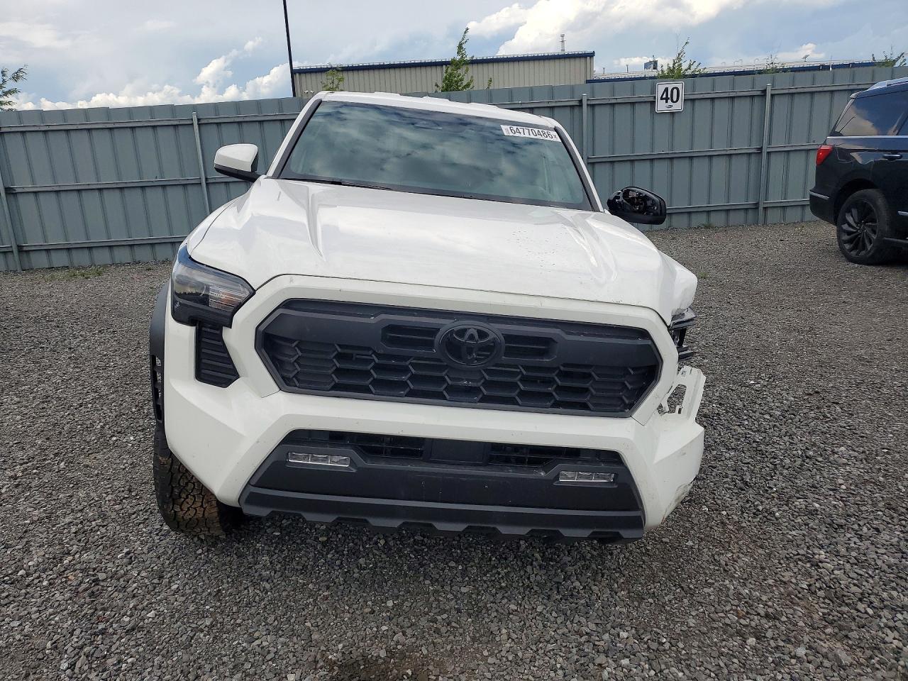 2026 TOYOTA TACOMA SR5 — снимка 5