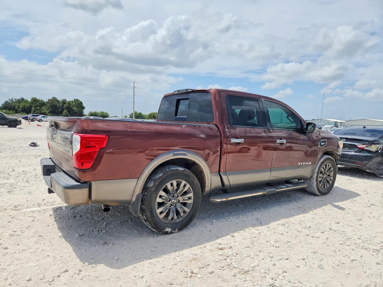 2017 NISSAN TITAN PLATINUM RESERVE — снимка 3
