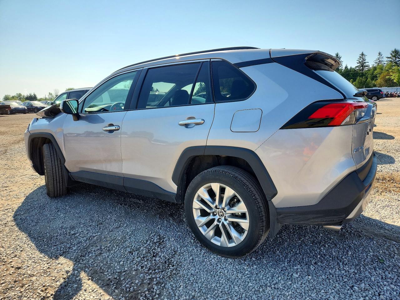 2025 TOYOTA RAV4 LIMITED — снимка 2