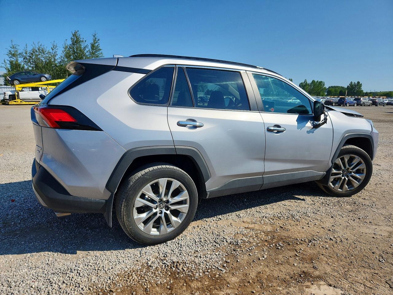 2025 TOYOTA RAV4 LIMITED — снимка 3
