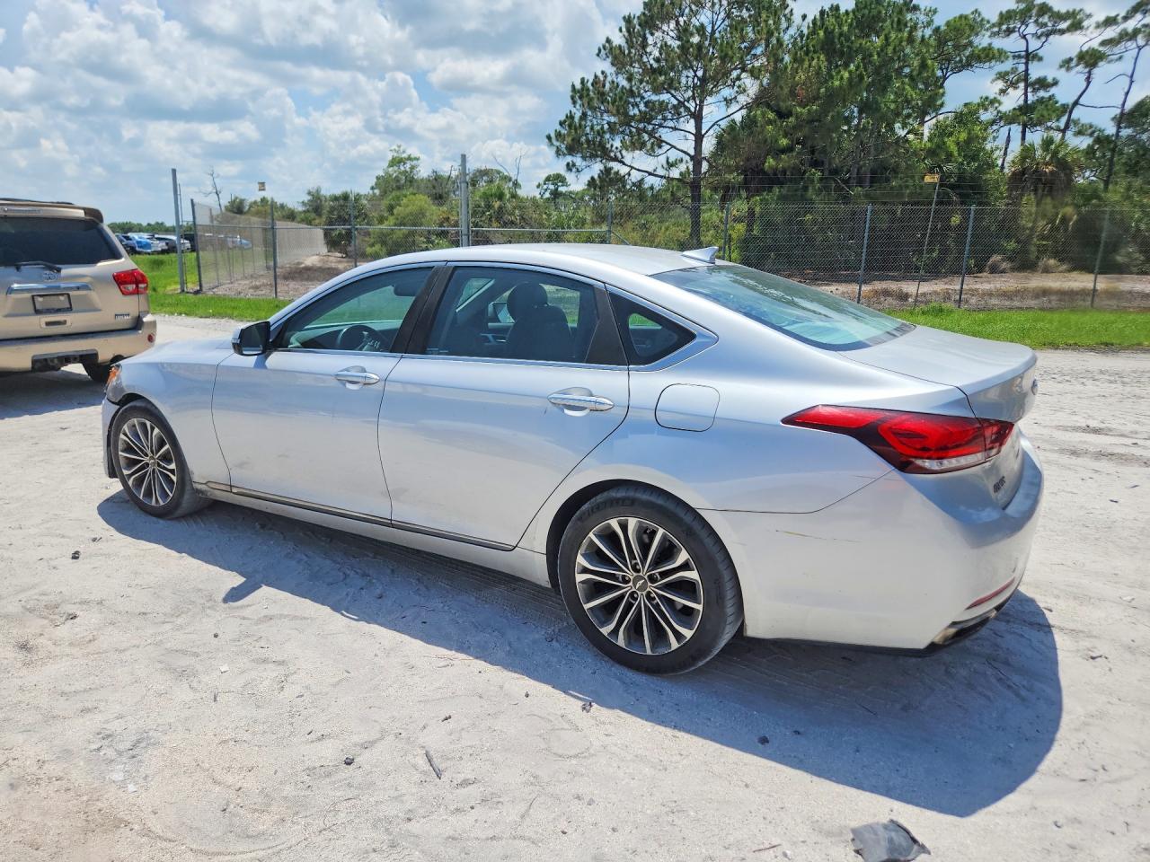 2016 HYUNDAI GENESIS 3.8L — снимка 2