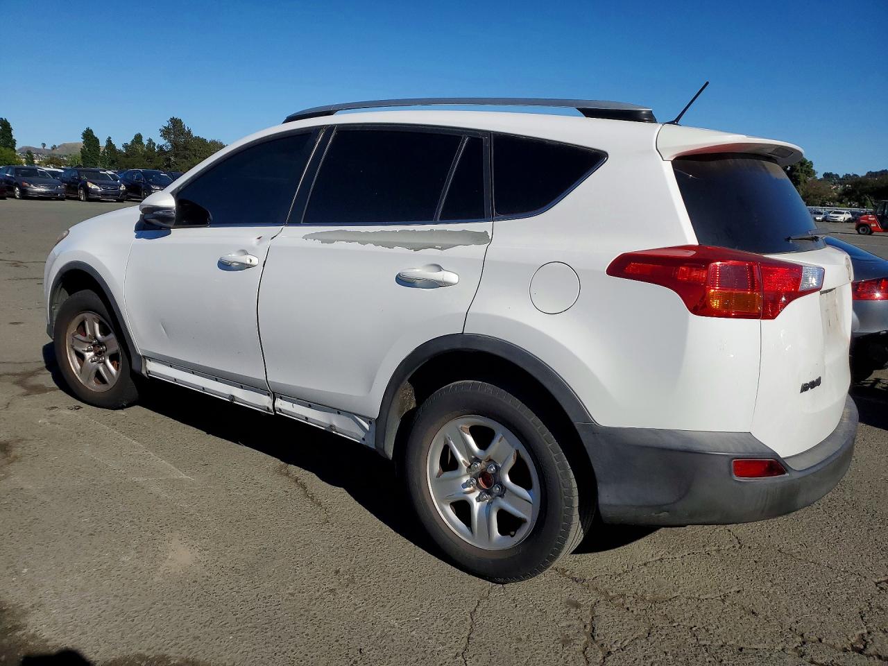 2015 TOYOTA RAV4 XLE — снимка 2