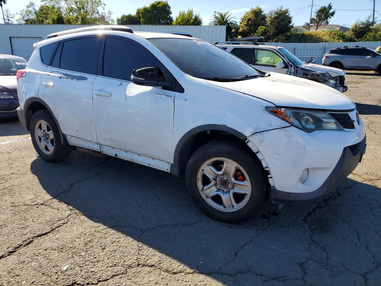 2015 TOYOTA RAV4 XLE — снимка 4