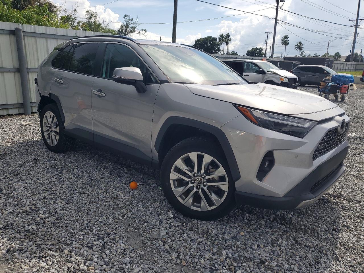 2023 TOYOTA RAV4 LIMITED — снимка 4