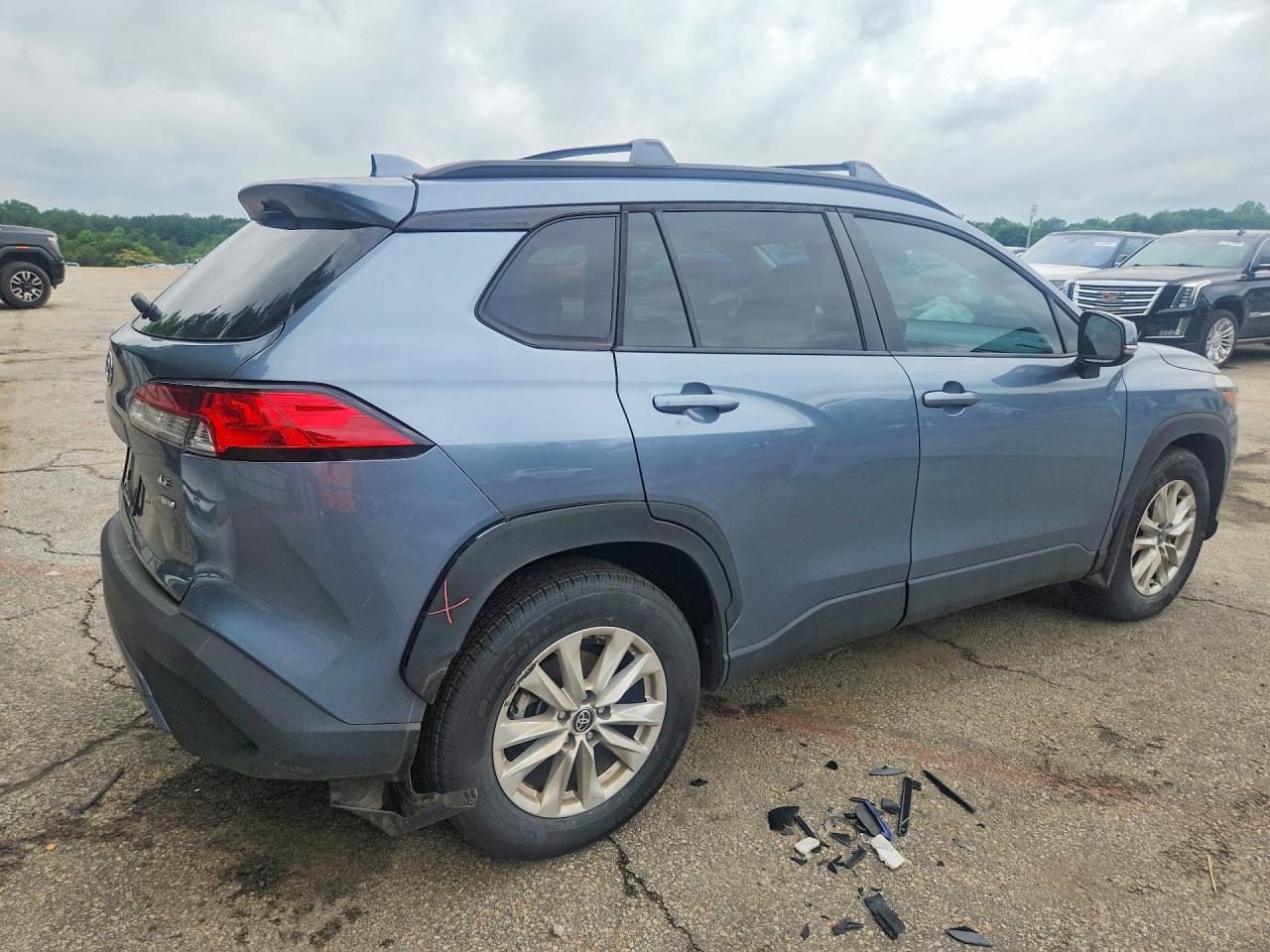 2024 TOYOTA COROLLA CROSS LE — снимка 3