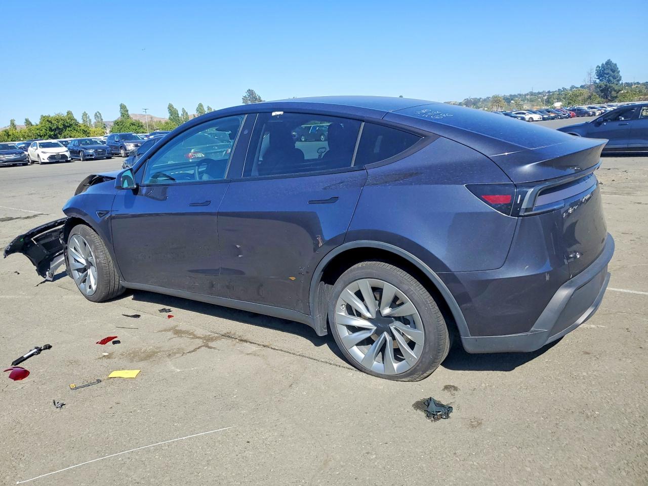 2026 TESLA MODEL Y — снимка 2