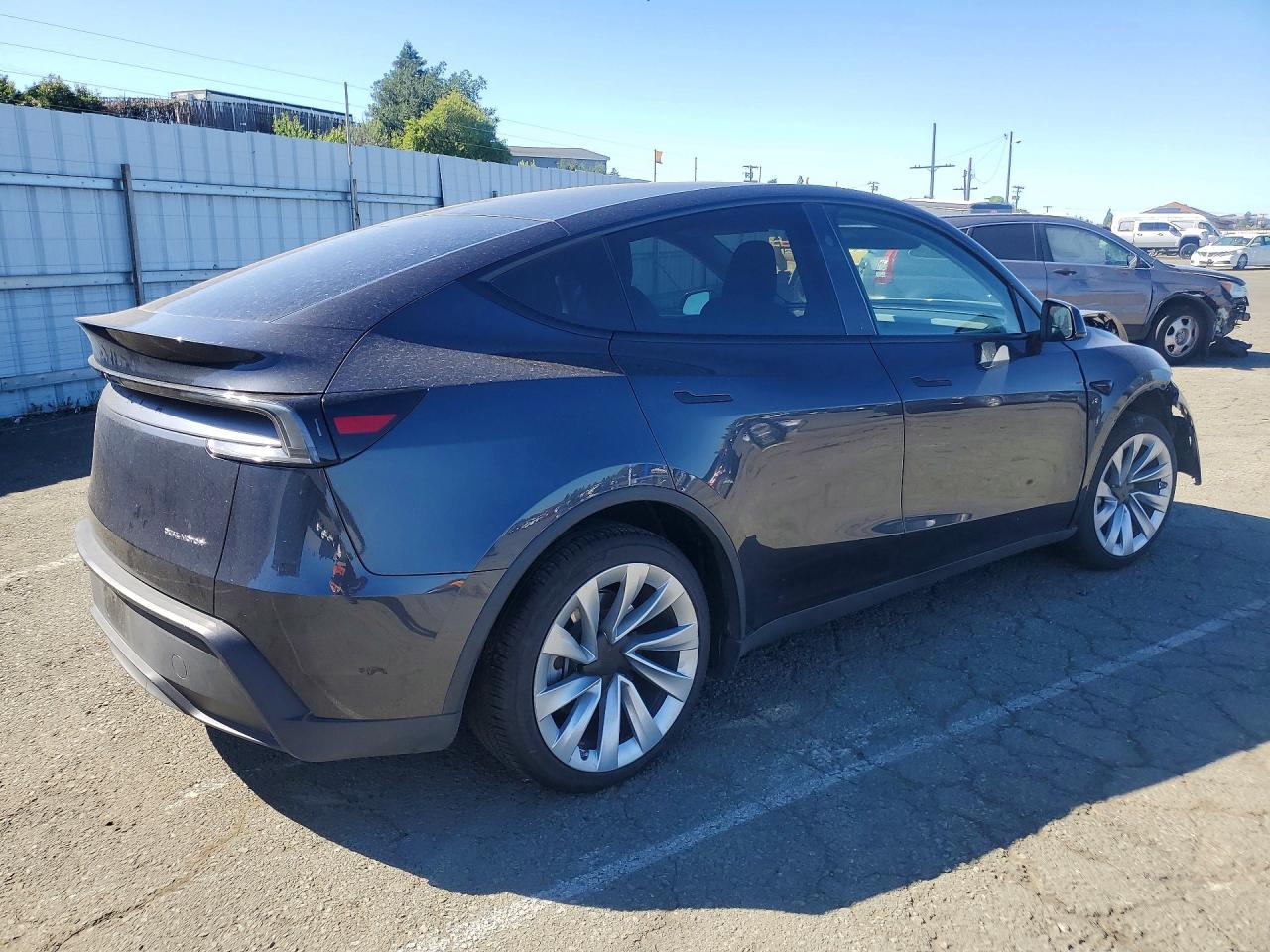 2026 TESLA MODEL Y — снимка 3