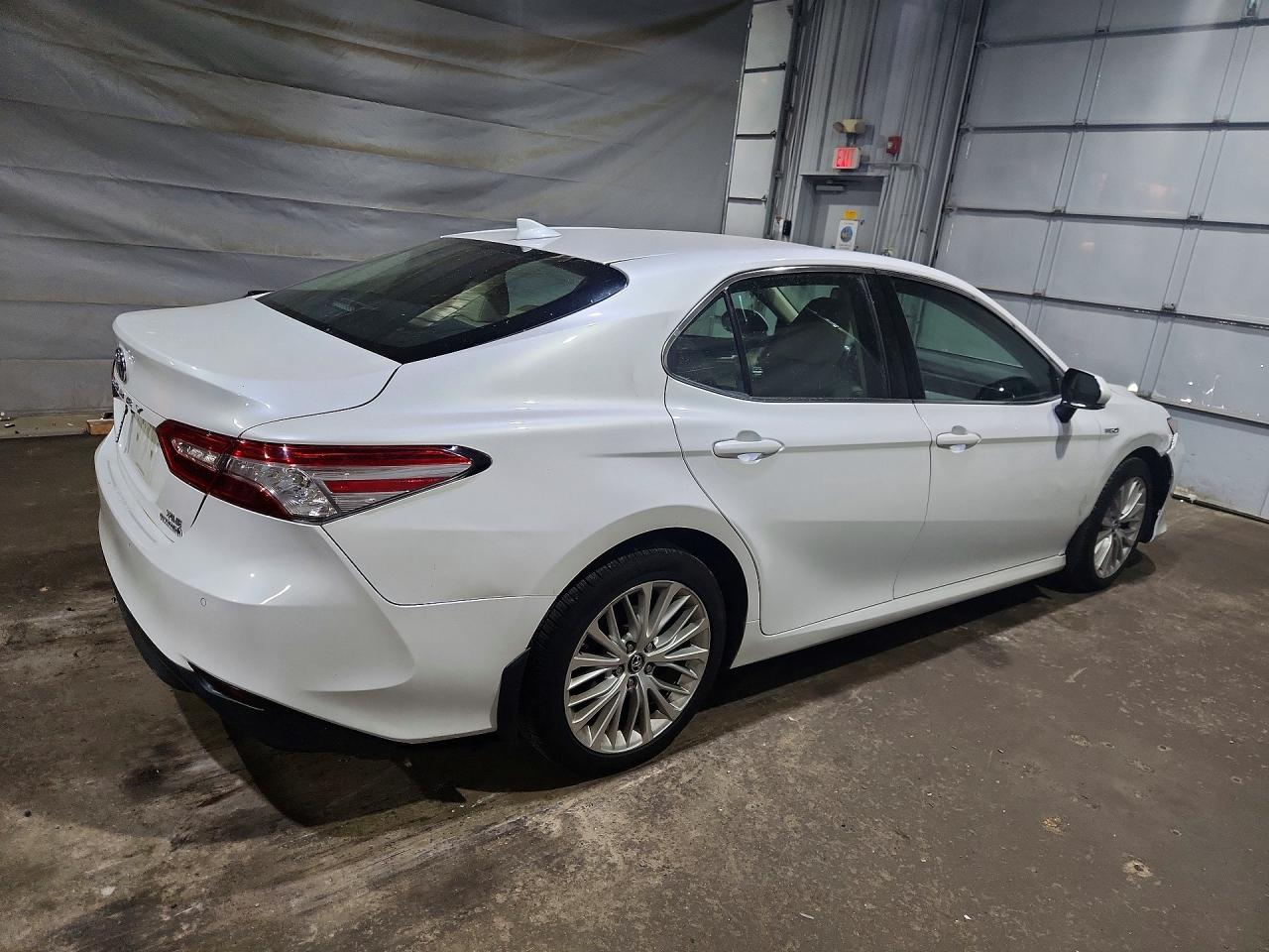 2018 TOYOTA CAMRY HYBRID XLE — снимка 3