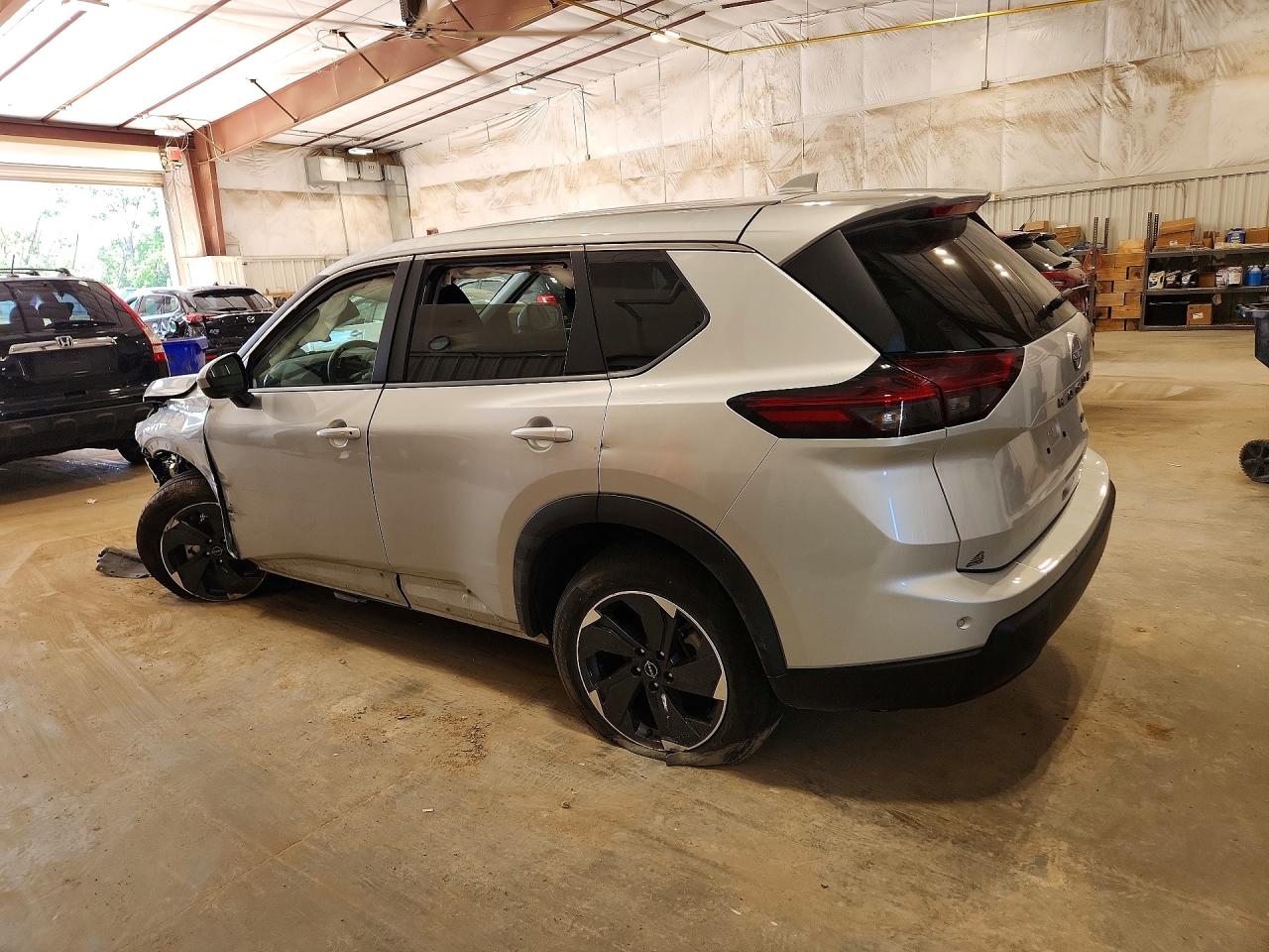 2025 NISSAN ROGUE SV — снимка 2