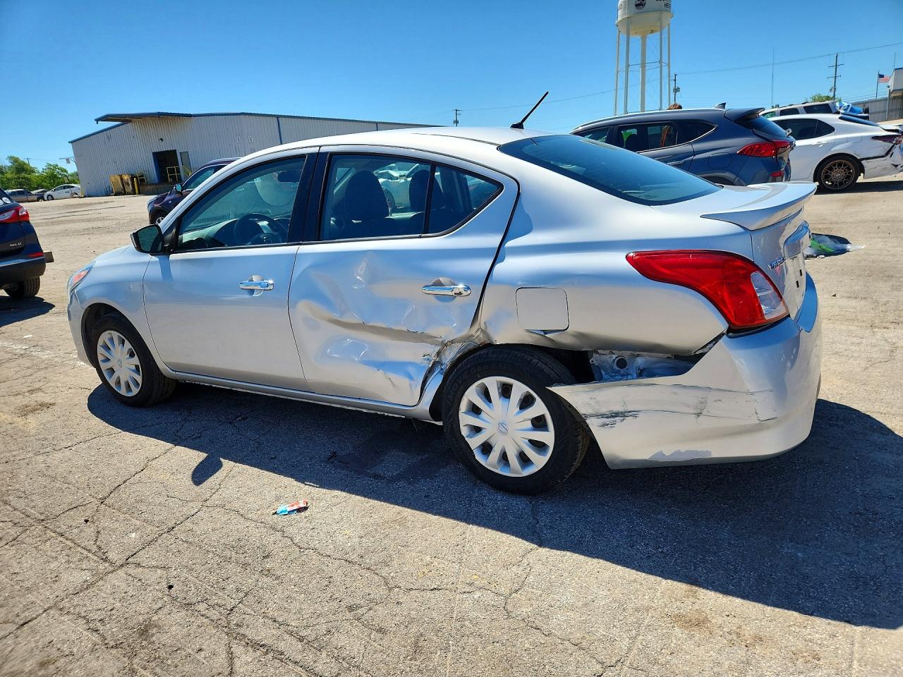 2017 NISSAN VERSA 1.6 SV — снимка 2