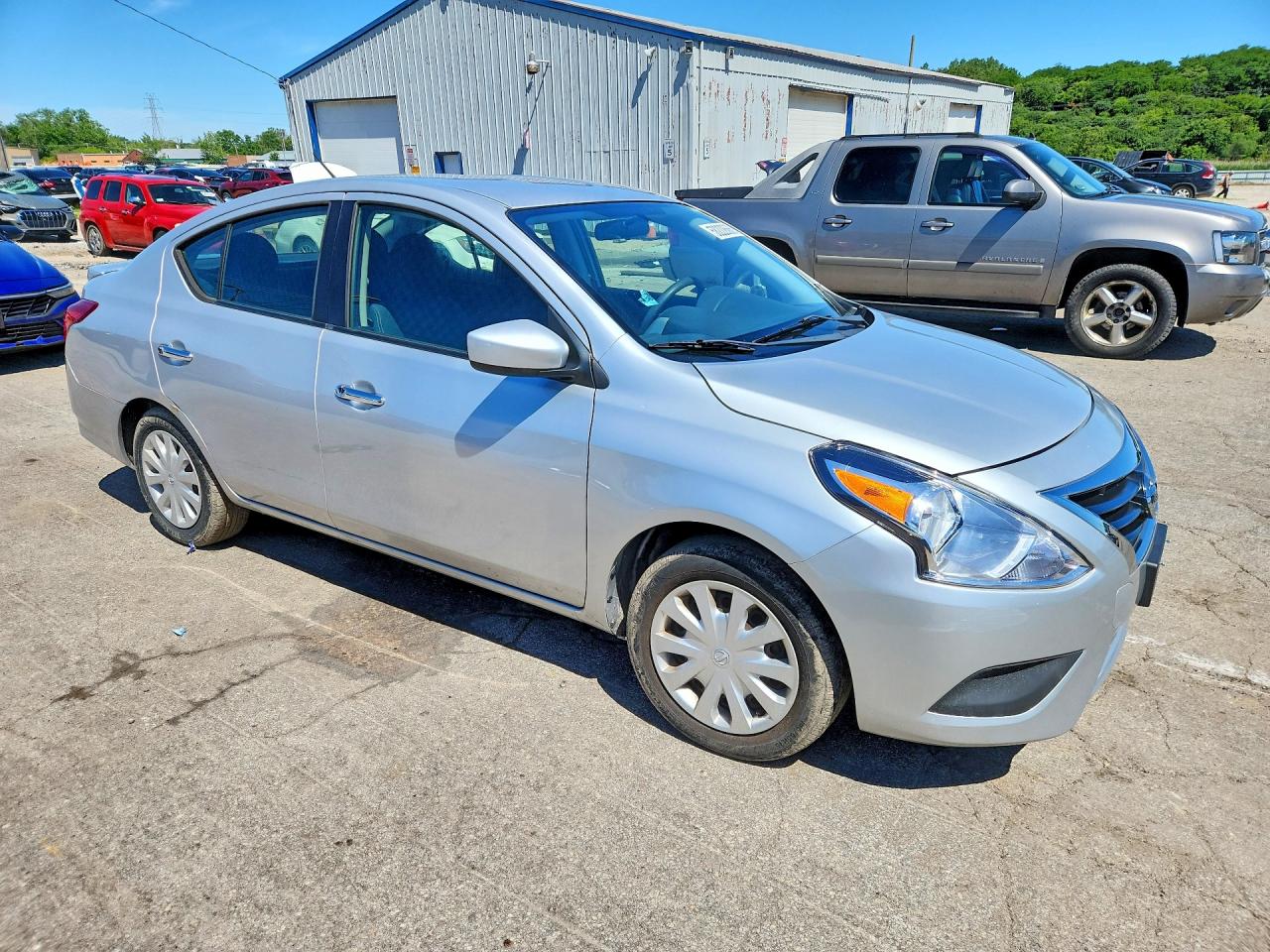 2017 NISSAN VERSA 1.6 SV — снимка 4