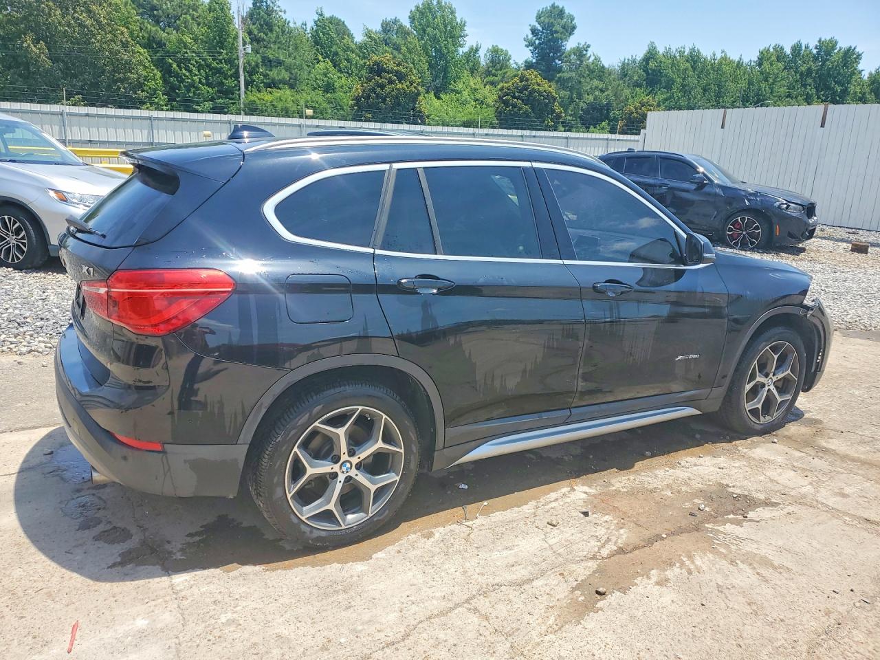 2017 BMW X1 XDRIVE28I — снимка 3