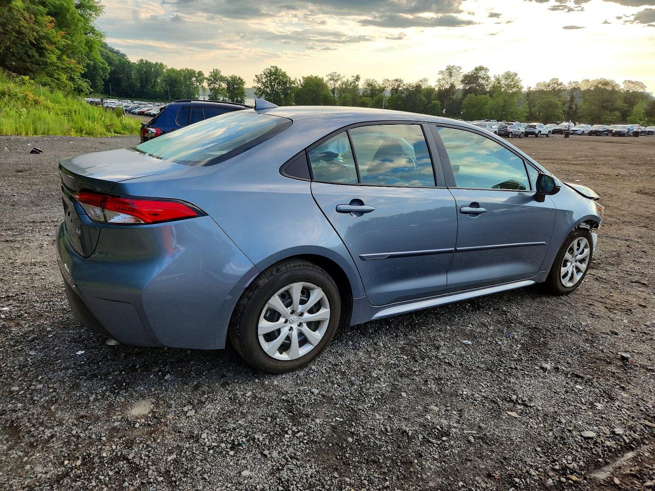 2025 TOYOTA COROLLA LE — снимка 3