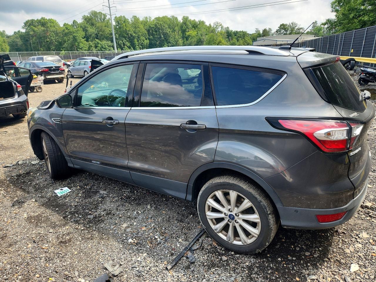 2017 FORD ESCAPE TITANIUM — снимка 2